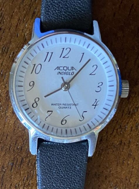 acqua wrist watch